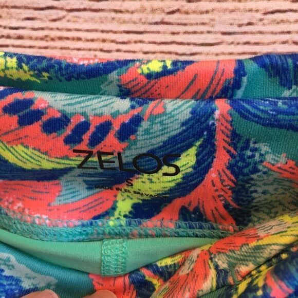 ZELOS SKORT IN TROPICAL FLORAL PRINT‎ - Picture 3 of 5